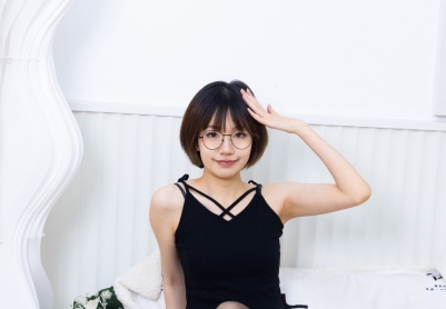 【袜啵啵】792期：小甜豆-两双高跟凉鞋、薄黑丝（脚尖微加固款）、裸足